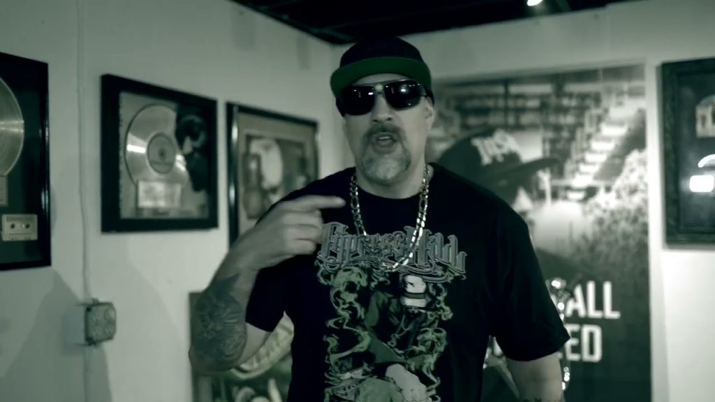 Craig G ft. B-Real – Dumb Down