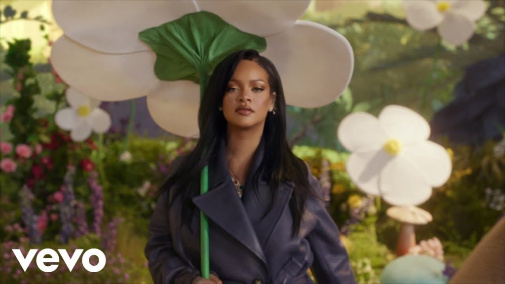 Rihanna – Friend Of Mine (from the Smurfs Movie Soundtrack)
